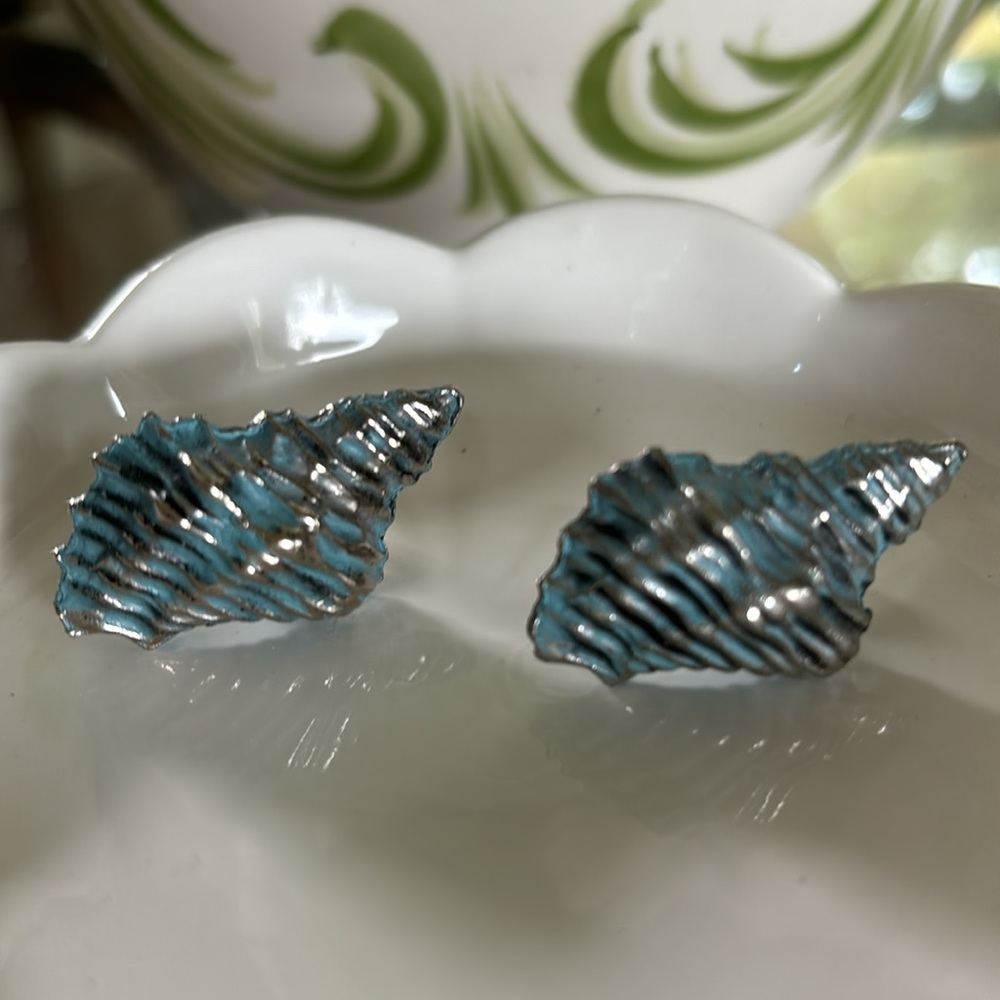 Vintage Savoy Conch Shell Cufflinks